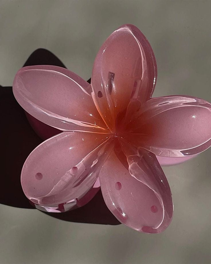 Large Blossom Glow Claw