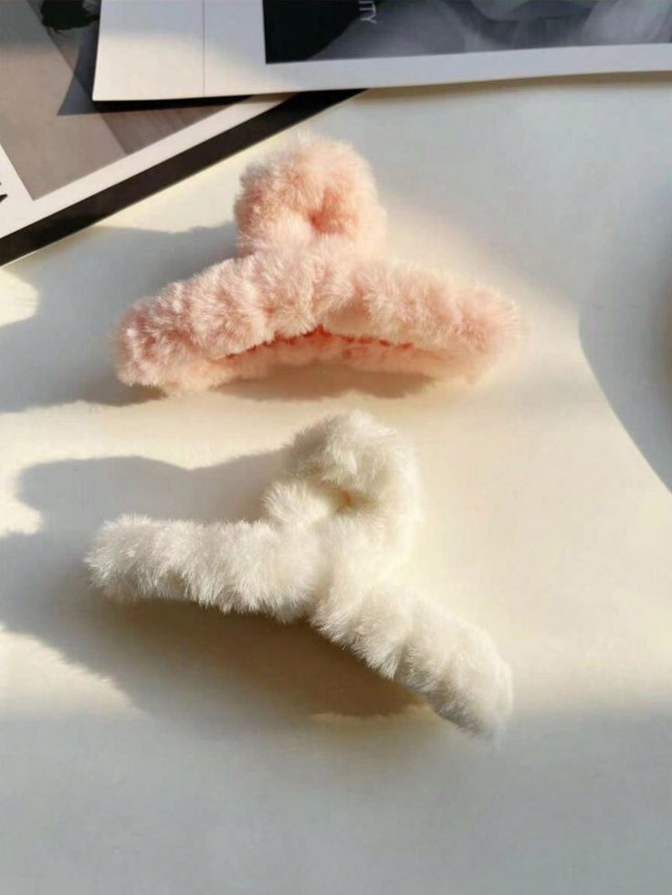 Fluffy Dream Claw